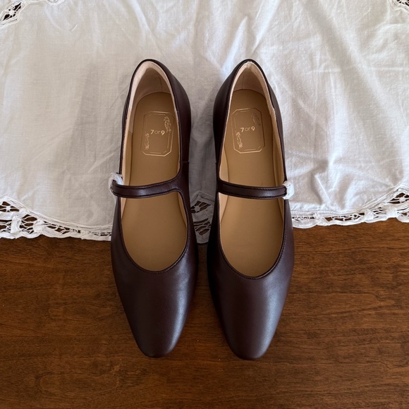 7or9 Shoes - 7 or 9 Coffee Candy Leather Flats NIB